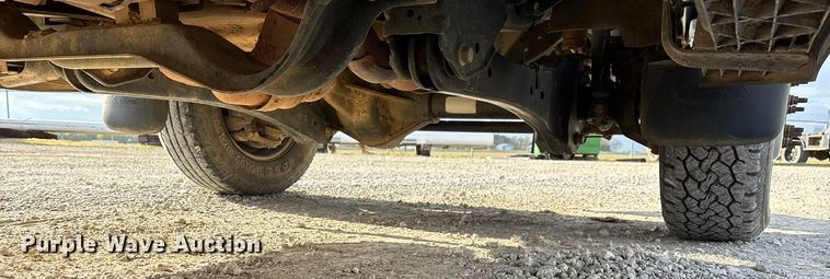 image for item ED2350 2016 Ford F350 Super Duty utility bed pickup truck