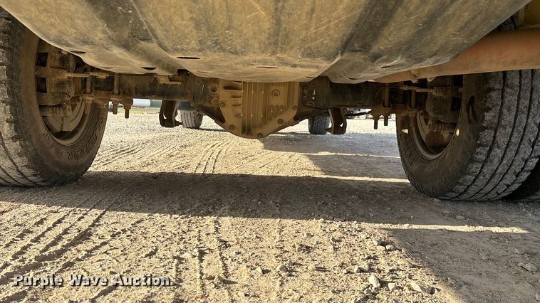 image for item ED2350 2016 Ford F350 Super Duty utility bed pickup truck