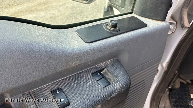 image for item ED2350 2016 Ford F350 Super Duty utility bed pickup truck