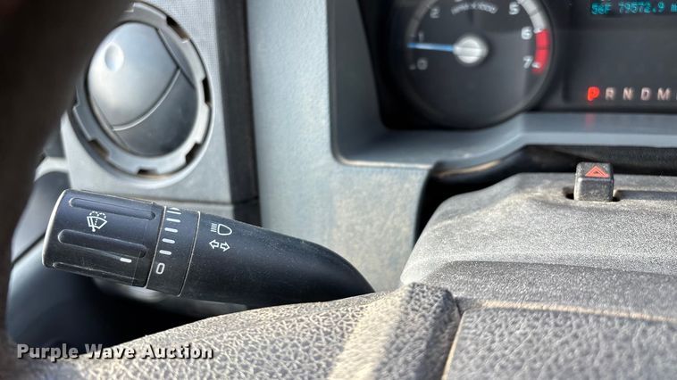 image for item ED2350 2016 Ford F350 Super Duty utility bed pickup truck