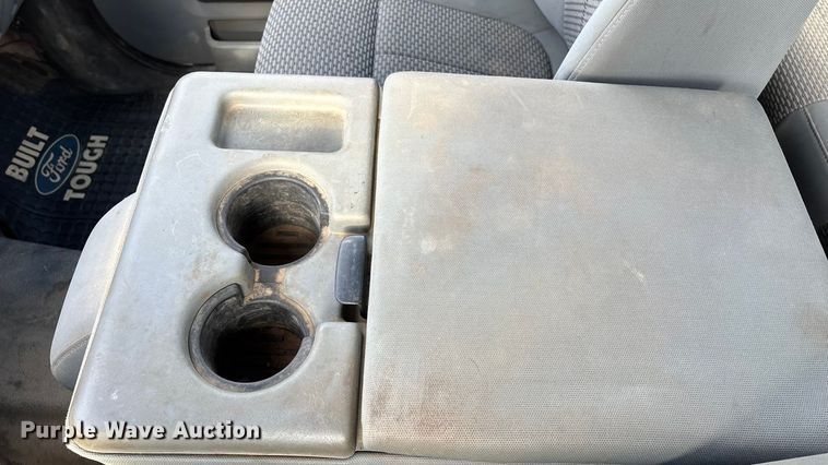 image for item ED2350 2016 Ford F350 Super Duty utility bed pickup truck