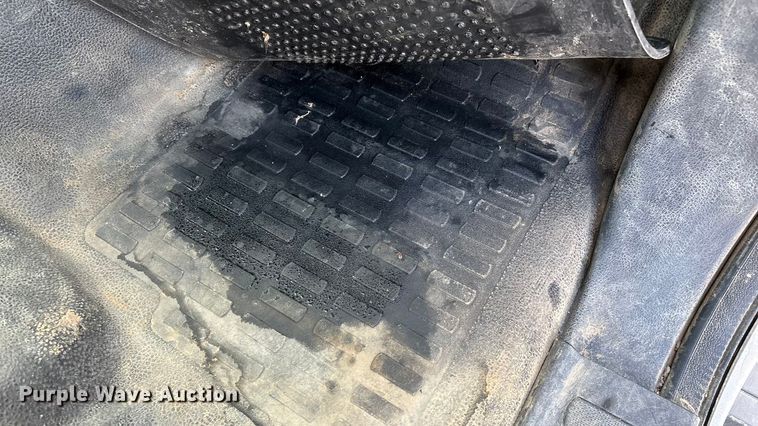 image for item ED2350 2016 Ford F350 Super Duty utility bed pickup truck