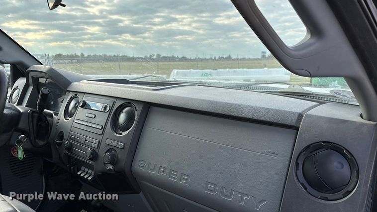 image for item ED2350 2016 Ford F350 Super Duty utility bed pickup truck