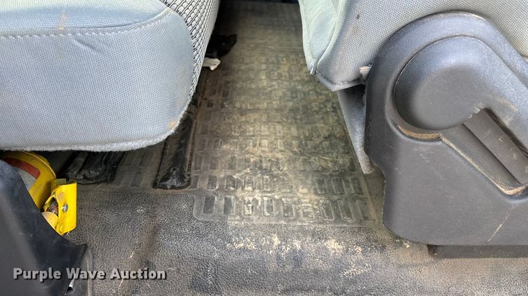 image for item ED2350 2016 Ford F350 Super Duty utility bed pickup truck