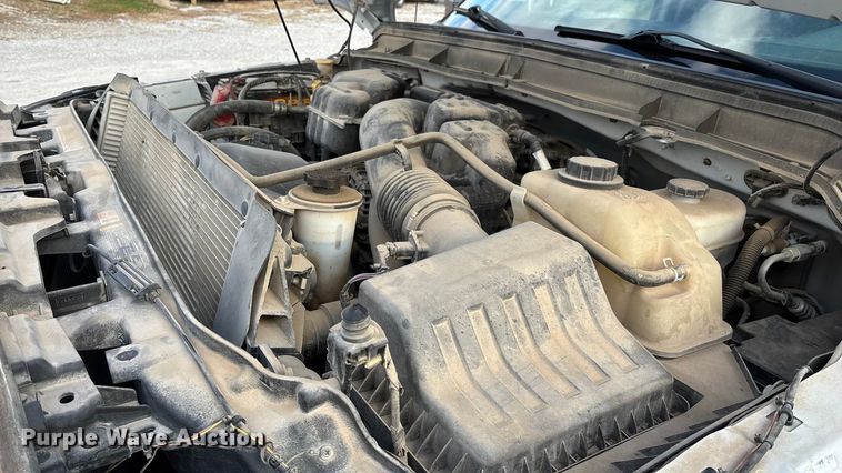 image for item ED2350 2016 Ford F350 Super Duty utility bed pickup truck