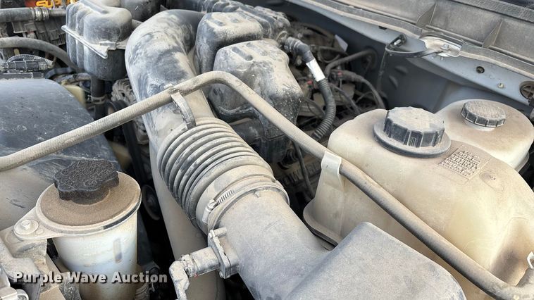 image for item ED2350 2016 Ford F350 Super Duty utility bed pickup truck