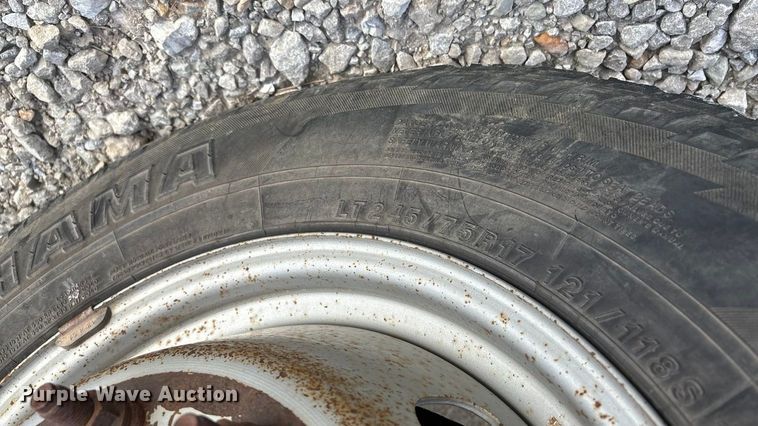 image for item ED2350 2016 Ford F350 Super Duty utility bed pickup truck