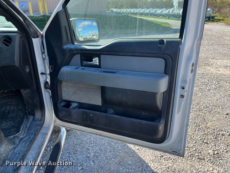 image for item ED2361 2012 Ford F150 XL SuperCrew pickup truck