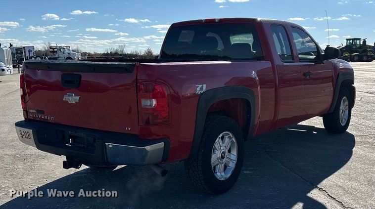 image for item ED2365 2009 Chevrolet Silverado Ext. Cab pickup truck