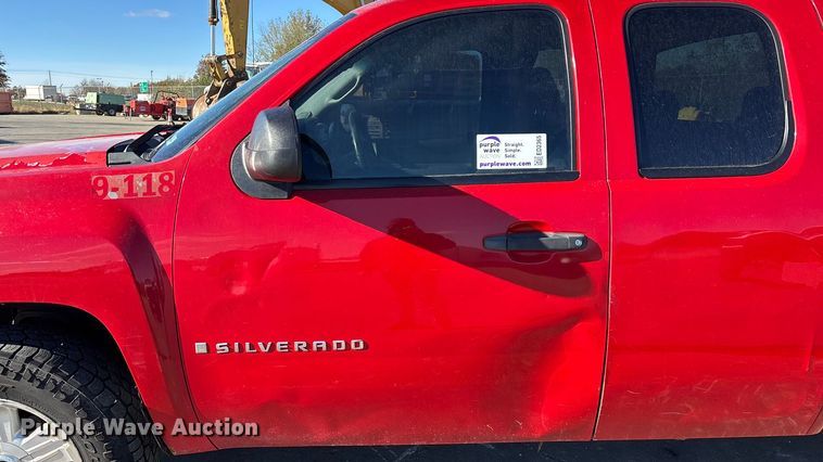 image for item ED2365 2009 Chevrolet Silverado Ext. Cab pickup truck