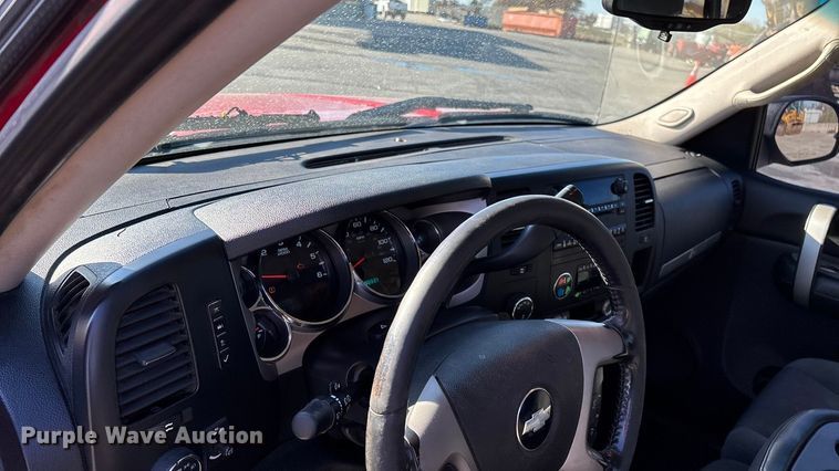 image for item ED2365 2009 Chevrolet Silverado Ext. Cab pickup truck