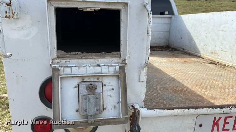 image for item ED2375 2009 Ford F350 Super Duty  Crew Cab utility bed pickup truck