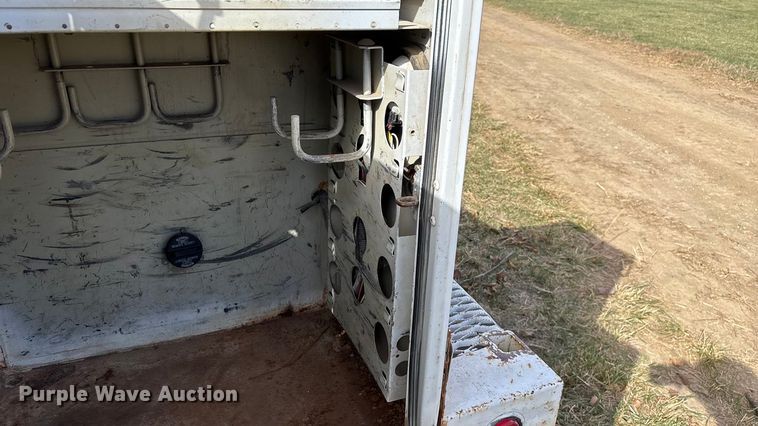 image for item ED2375 2009 Ford F350 Super Duty  Crew Cab utility bed pickup truck