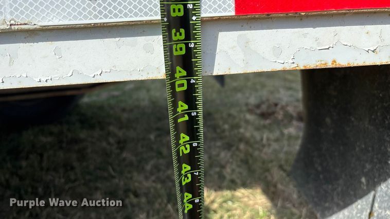 image for item ED2375 2009 Ford F350 Super Duty  Crew Cab utility bed pickup truck