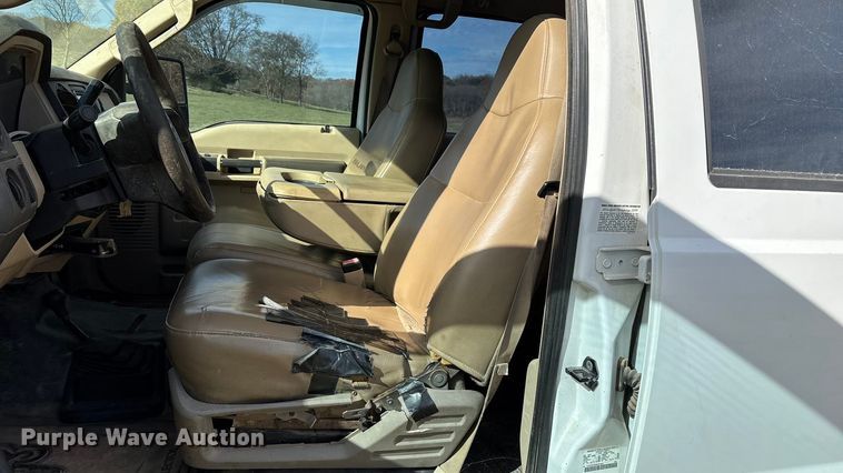 image for item ED2375 2009 Ford F350 Super Duty  Crew Cab utility bed pickup truck