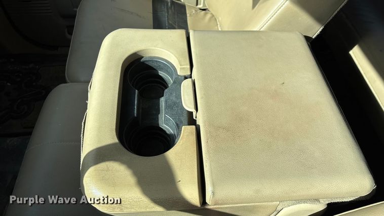 image for item ED2375 2009 Ford F350 Super Duty  Crew Cab utility bed pickup truck