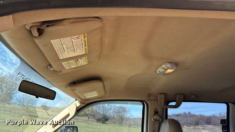 image for item ED2375 2009 Ford F350 Super Duty  Crew Cab utility bed pickup truck