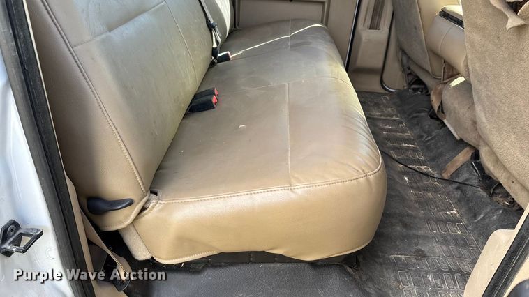 image for item ED2375 2009 Ford F350 Super Duty  Crew Cab utility bed pickup truck