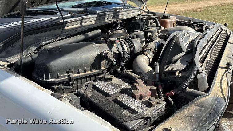 image for item ED2375 2009 Ford F350 Super Duty  Crew Cab utility bed pickup truck