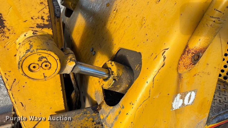 image for item ED2377 Hyster forklift