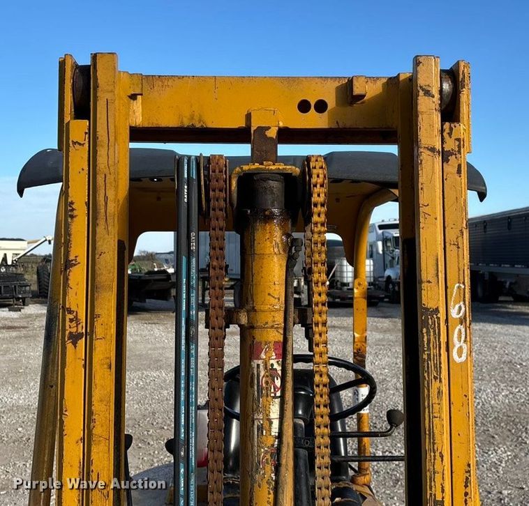 image for item ED2377 Hyster forklift