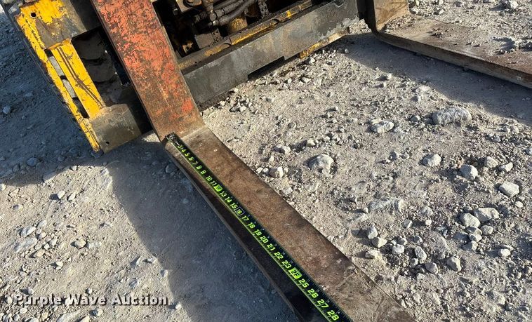 image for item ED2377 Hyster forklift