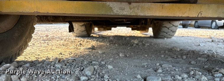 image for item ED2377 Hyster forklift