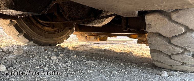 image for item ED2377 Hyster forklift