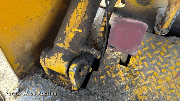 image for item ED2377 Hyster forklift