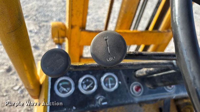 image for item ED2377 Hyster forklift