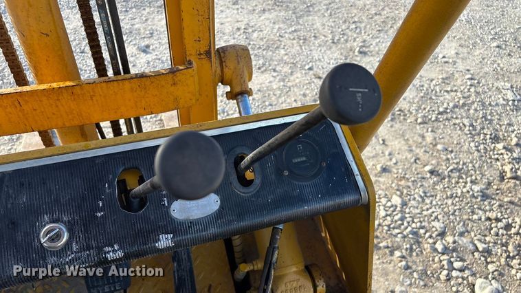 image for item ED2377 Hyster forklift