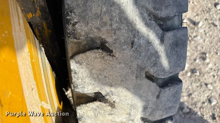 image for item ED2377 Hyster forklift