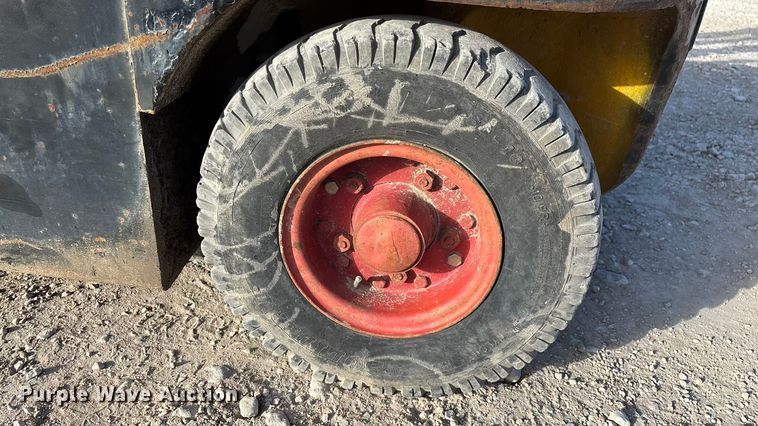 image for item ED2377 Hyster forklift