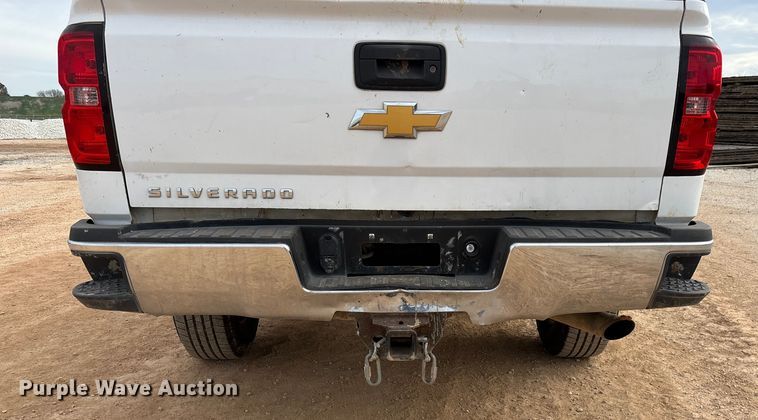 image for item ED2390 2016 Chevrolet Silverado 2500HD Double Cab bale bed pickup truck