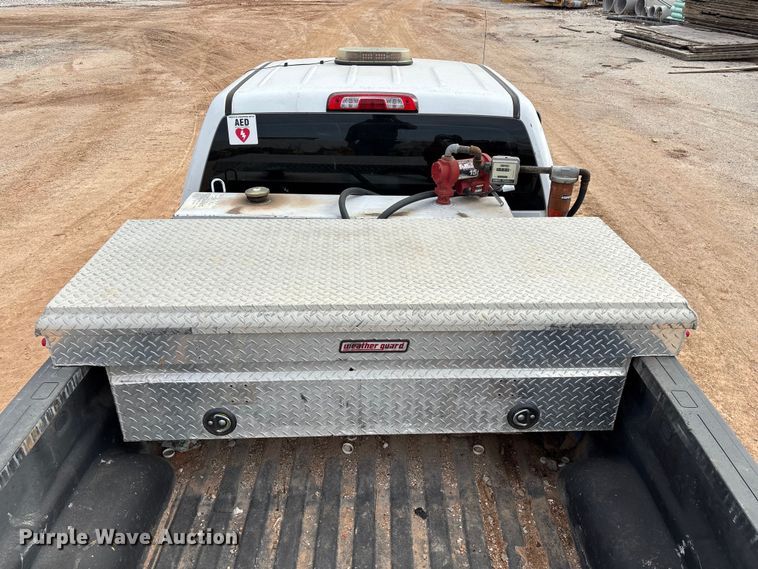 image for item ED2390 2016 Chevrolet Silverado 2500HD Double Cab bale bed pickup truck