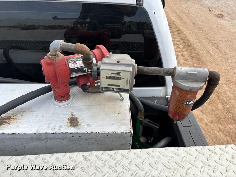 image for item ED2390 2016 Chevrolet Silverado 2500HD Double Cab bale bed pickup truck