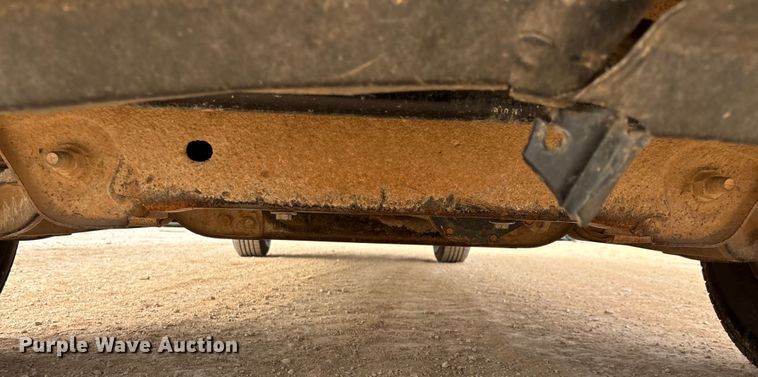 image for item ED2390 2016 Chevrolet Silverado 2500HD Double Cab bale bed pickup truck