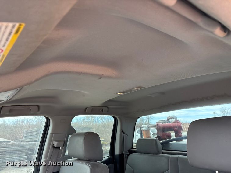 image for item ED2390 2016 Chevrolet Silverado 2500HD Double Cab bale bed pickup truck