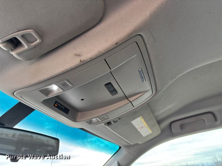 image for item ED2390 2016 Chevrolet Silverado 2500HD Double Cab bale bed pickup truck