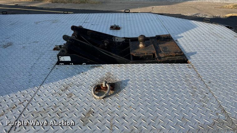 image for item ED2398 1997 GMC C6500 Crew Cab flatbed truck