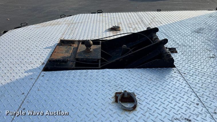 image for item ED2398 1997 GMC C6500 Crew Cab flatbed truck