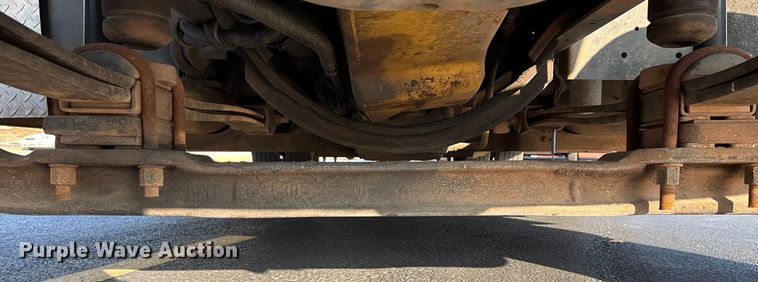 image for item ED2398 1997 GMC C6500 Crew Cab flatbed truck