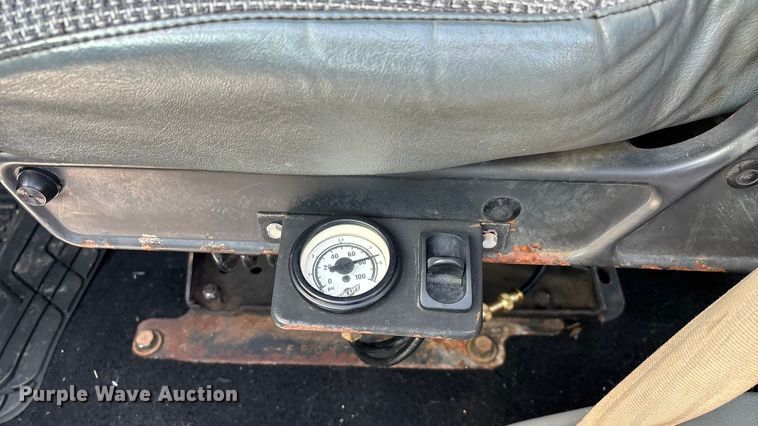 image for item ED2398 1997 GMC C6500 Crew Cab flatbed truck