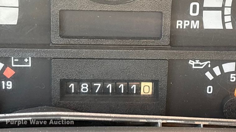 image for item ED2398 1997 GMC C6500 Crew Cab flatbed truck