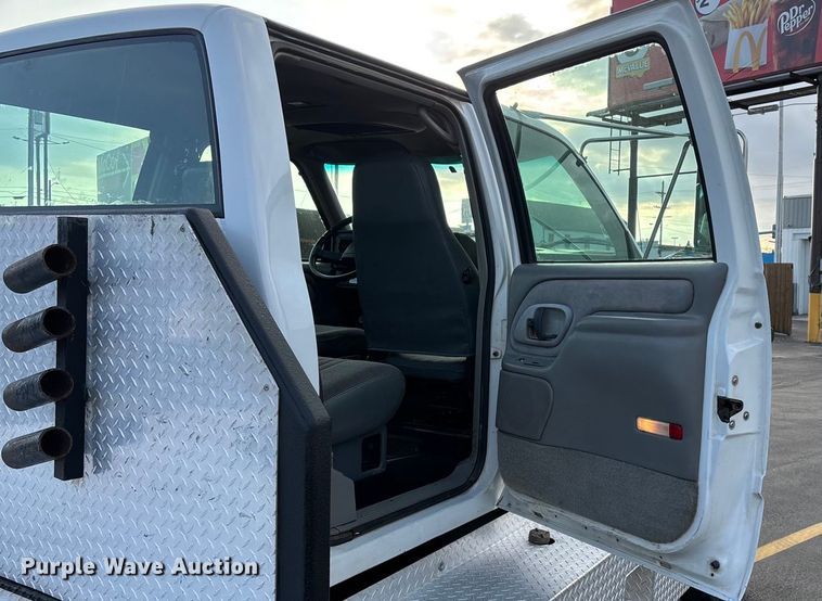 image for item ED2398 1997 GMC C6500 Crew Cab flatbed truck