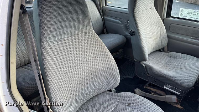 image for item ED2398 1997 GMC C6500 Crew Cab flatbed truck