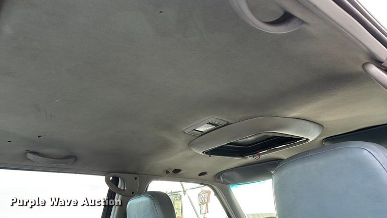 image for item ED2398 1997 GMC C6500 Crew Cab flatbed truck