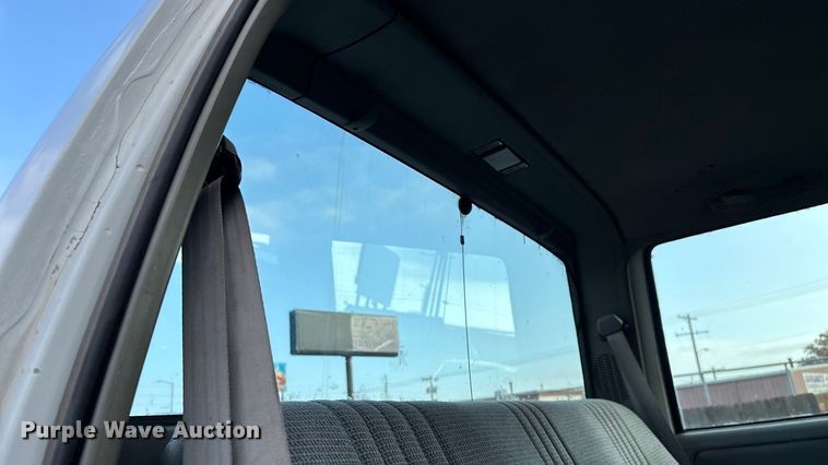 image for item ED2398 1997 GMC C6500 Crew Cab flatbed truck