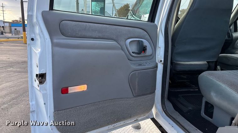 image for item ED2398 1997 GMC C6500 Crew Cab flatbed truck