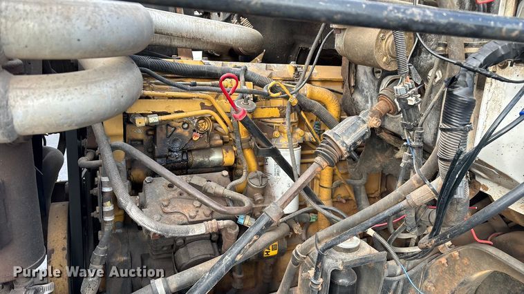 image for item ED2398 1997 GMC C6500 Crew Cab flatbed truck